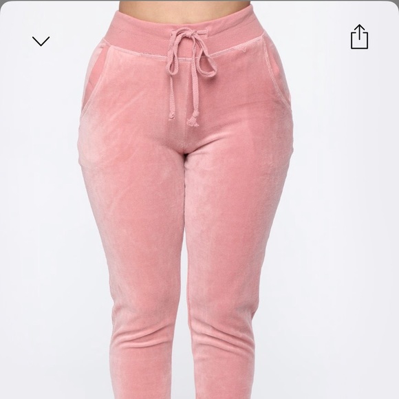 🔴SOLD FashionNova Velour Jogger matching set - Picture 4 of 8